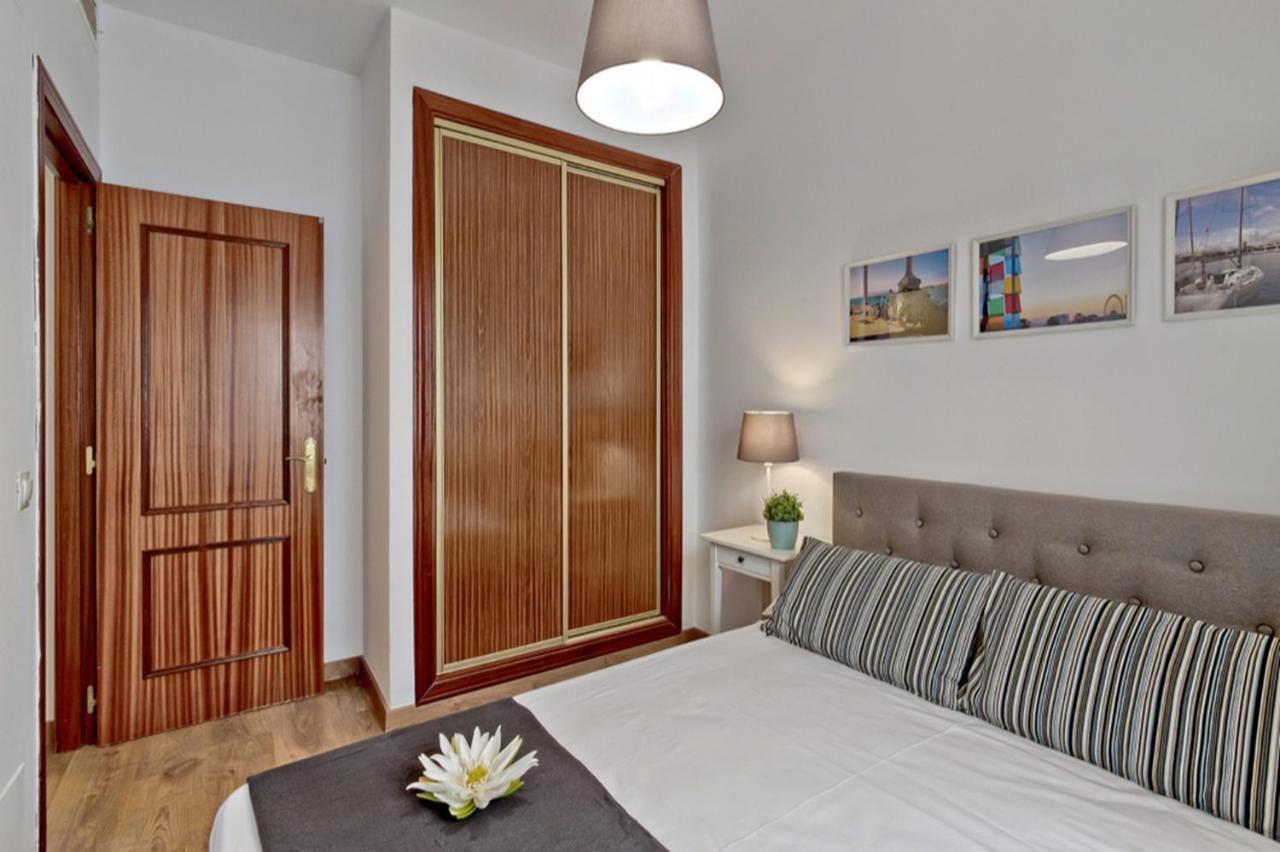 Апартаменты Del Parque Flats - Ollerias 3 Малага Экстерьер фото