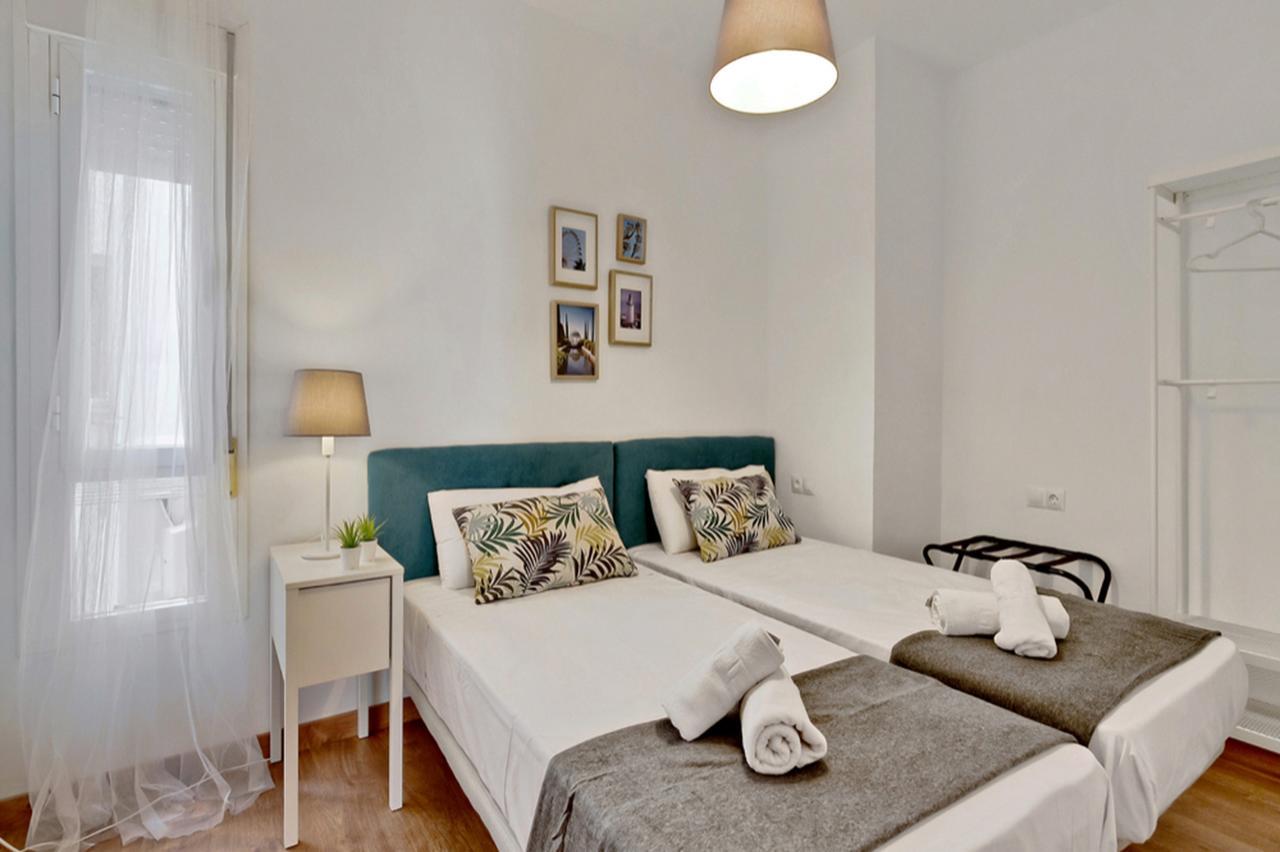 Апартаменты Del Parque Flats - Ollerias 3 Малага Экстерьер фото